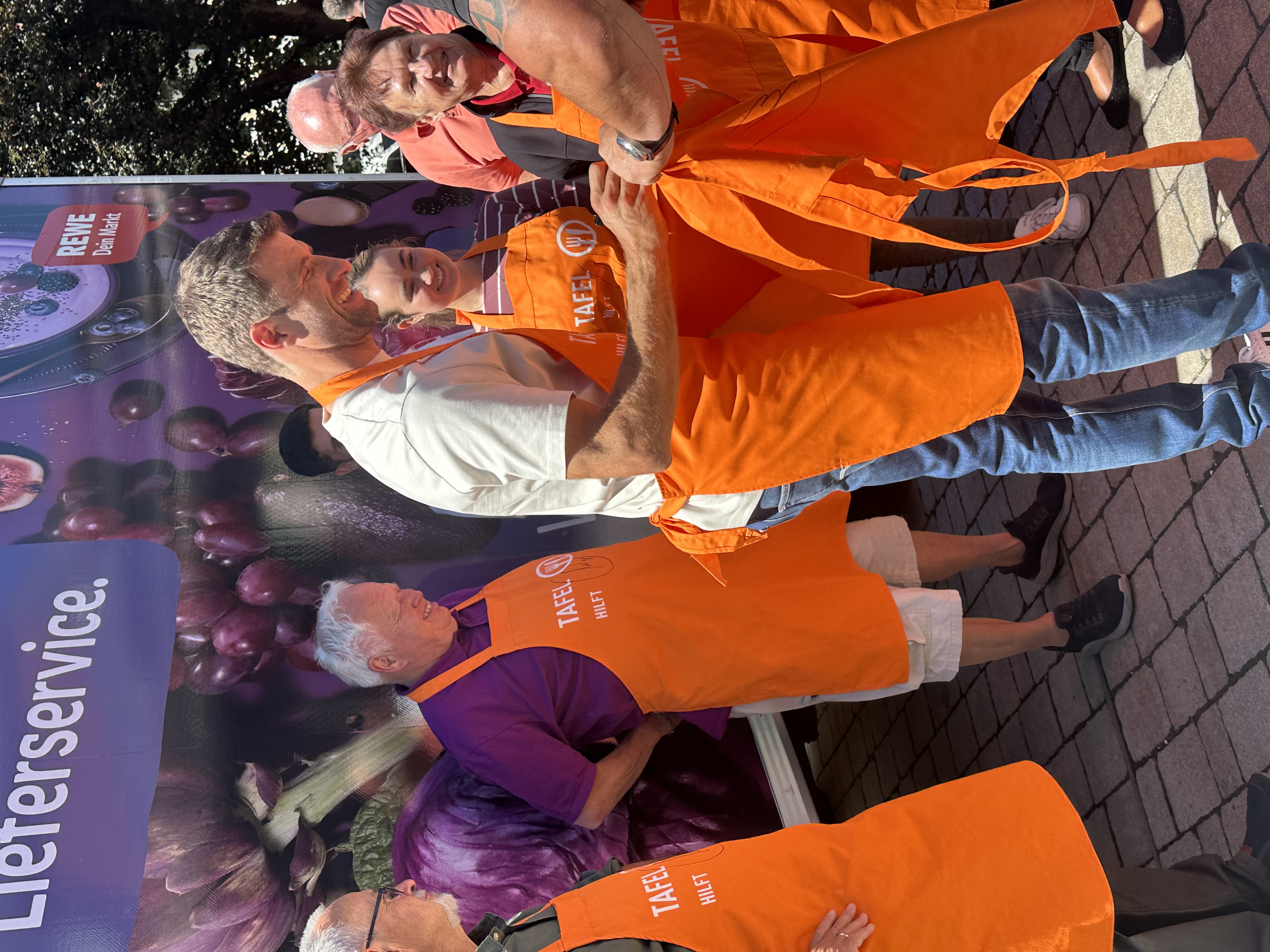 REWE Tütenaktion - Drehtag mit Thomas Müller REWE Tütenaktion - Drehtag mit Thomas Müller